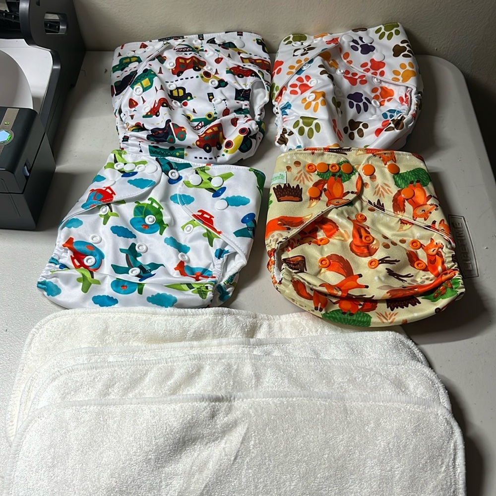 Baby Washable Reusable Baby Cloth Diapers & 4 Inserts